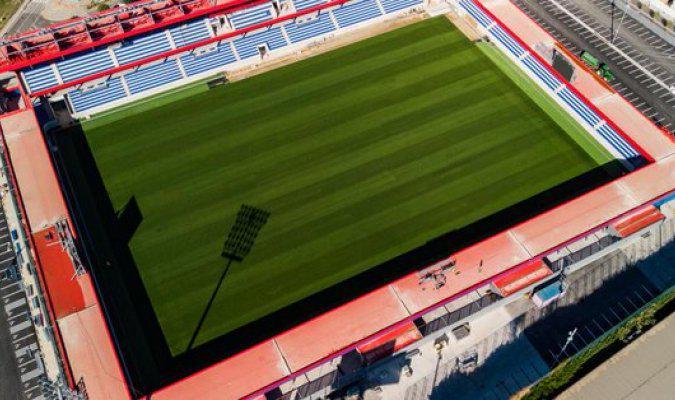 场地改为梅, 世体报道